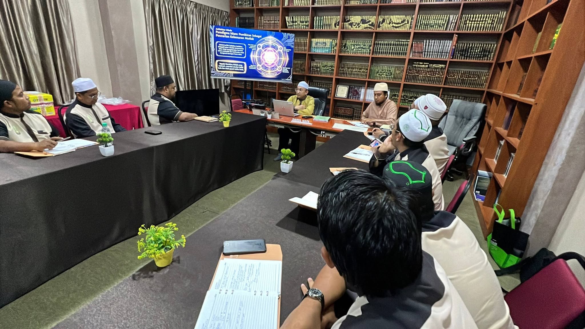 https://my04.awfatech.com/darulhadispp/content/news/newsf1_DH010_1788232627.jpg